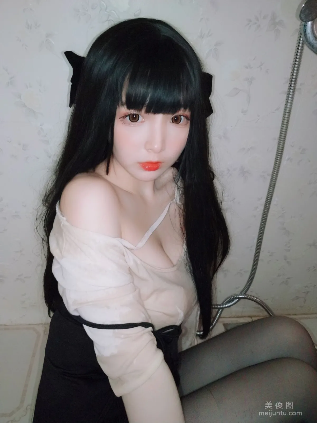 [Cosplay] 二次元美女古川kagura - 浴室濕身黑絲 6