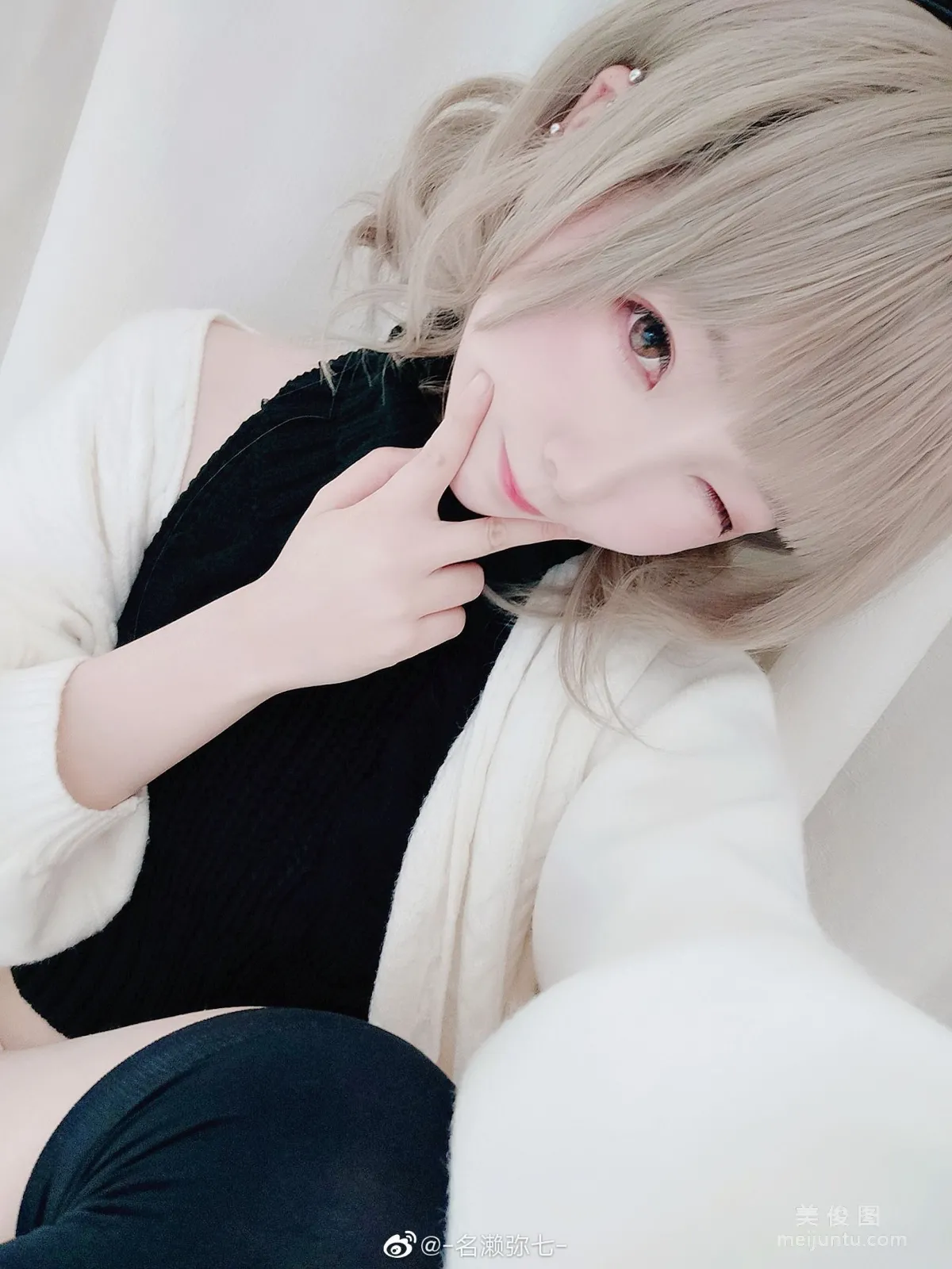 [Cosplay] 動漫博主名濑彌七 - 毛衣 10