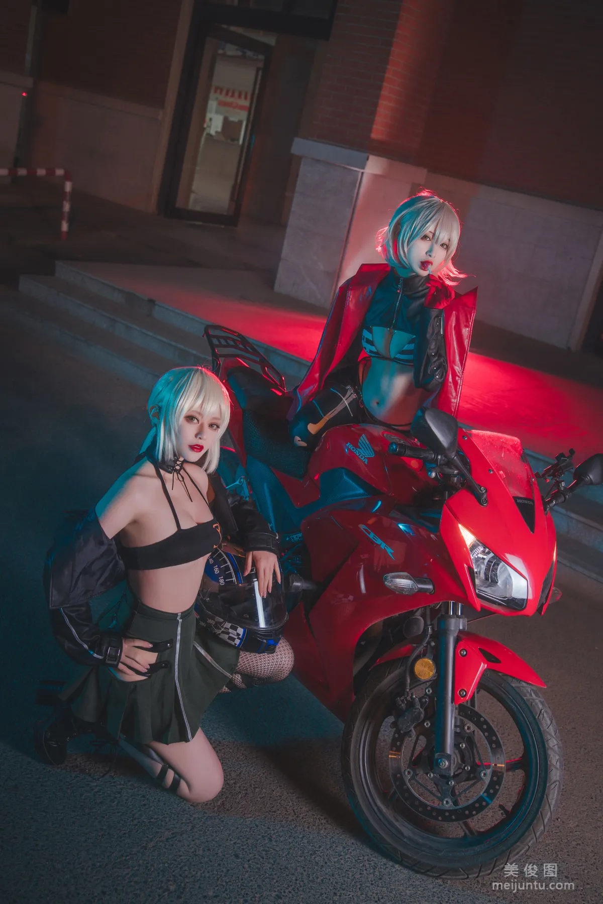 [Cosplay] 铁板烧鬼舞w - 中山码头黑贞黑呆双人18