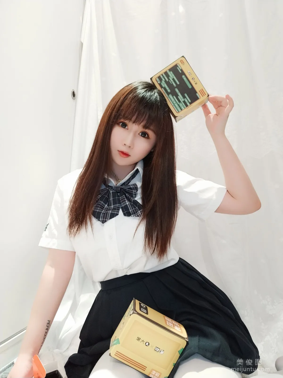 [Cosplay] 蜜桃少女是依醬呀 - JK捆綁 18