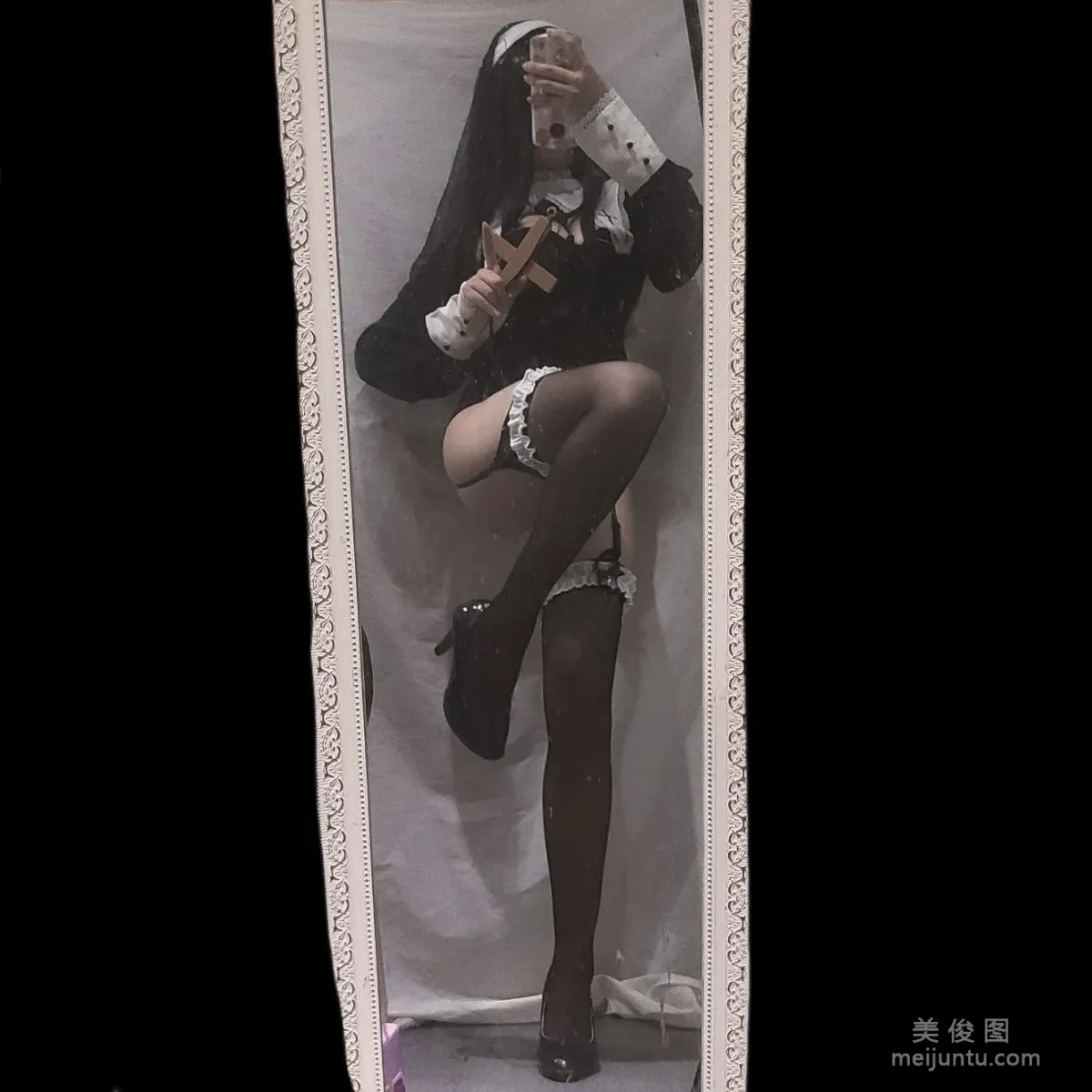 [Cosplay] 萌系小姐姐蜜汁貓裘 - 修女 寫真集 12