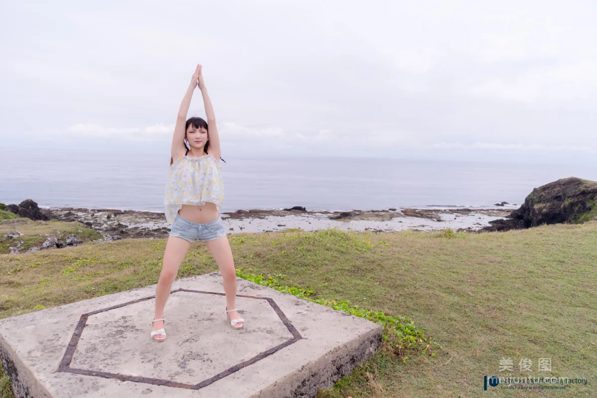 [Cosplay写真] 小丁 《Fantasy Factory》 - 小可爱 兔耳 魔女 写真集9
