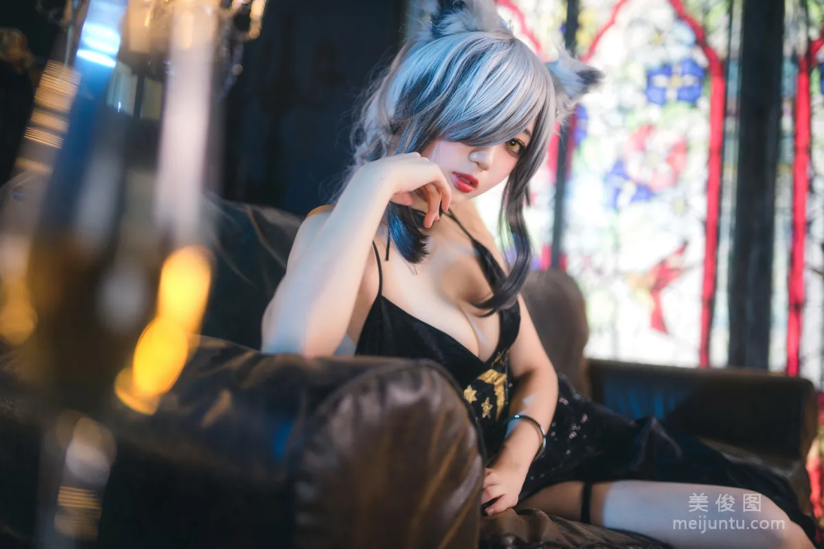 [Cosplay寫真] 周叽是可愛兔兔 - 禮服 15