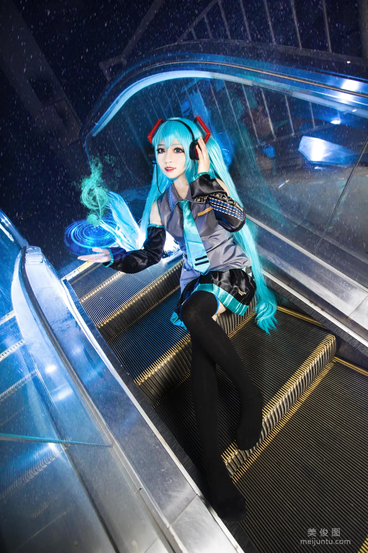 [Cosplay寫真] 白易子教主 - VOCALOID 6