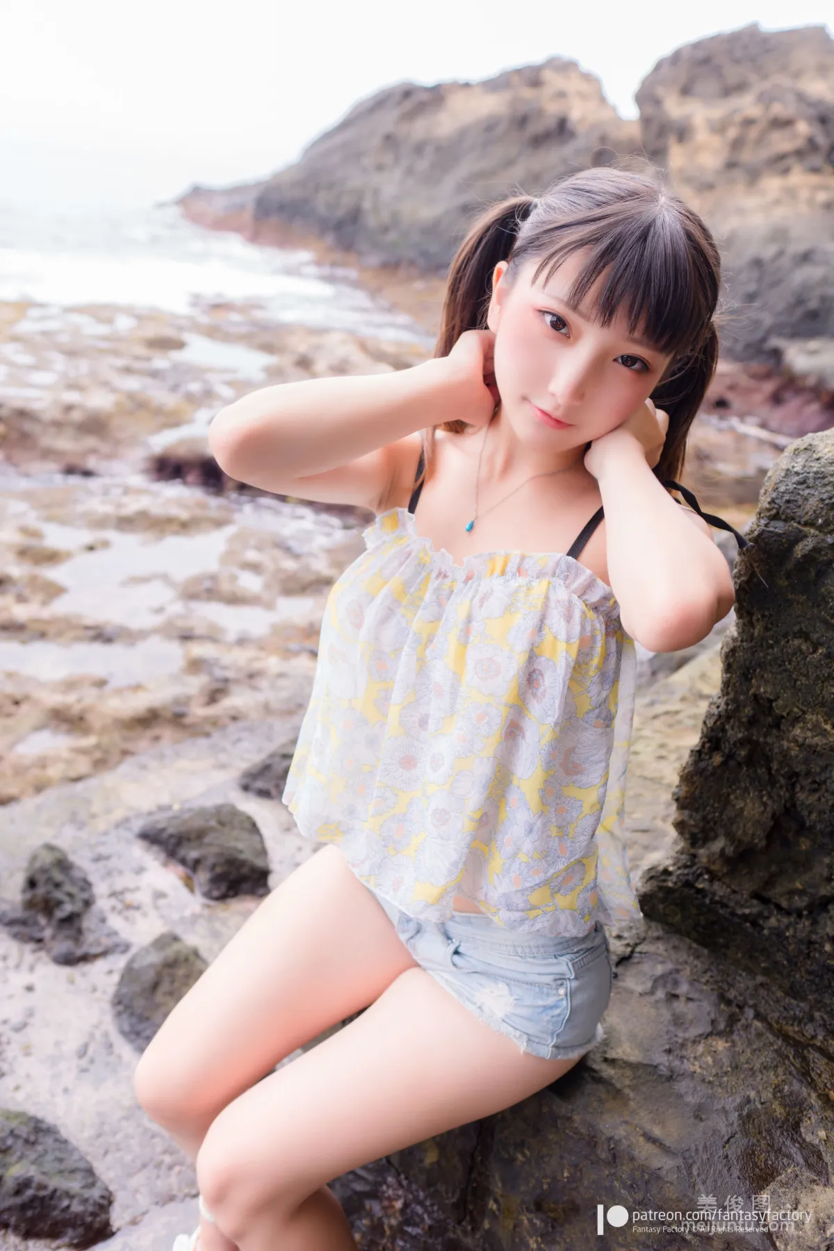 [Cosplay寫真] 小丁 《Fantasy Factory》 - 小可愛 兔耳 魔女 寫真集 3