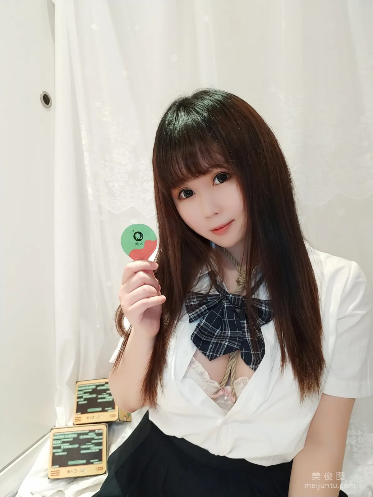 [Cosplay] 蜜桃少女是依醬呀 - JK捆綁 9