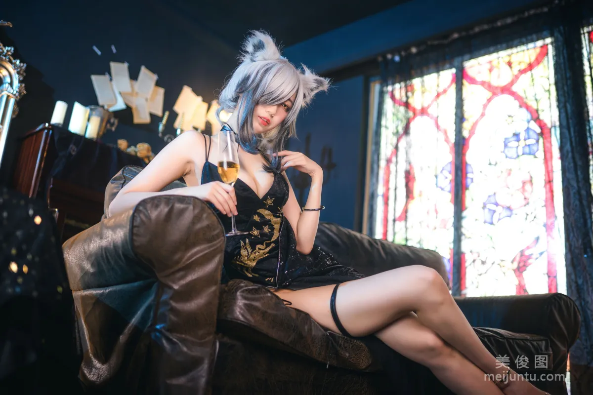 [Cosplay寫真] 周叽是可愛兔兔 - 禮服 10