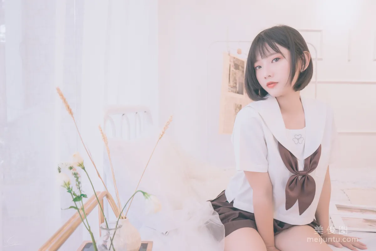 [Cosplay] Messie Huang - Birthday Seifuku 寫真集 1