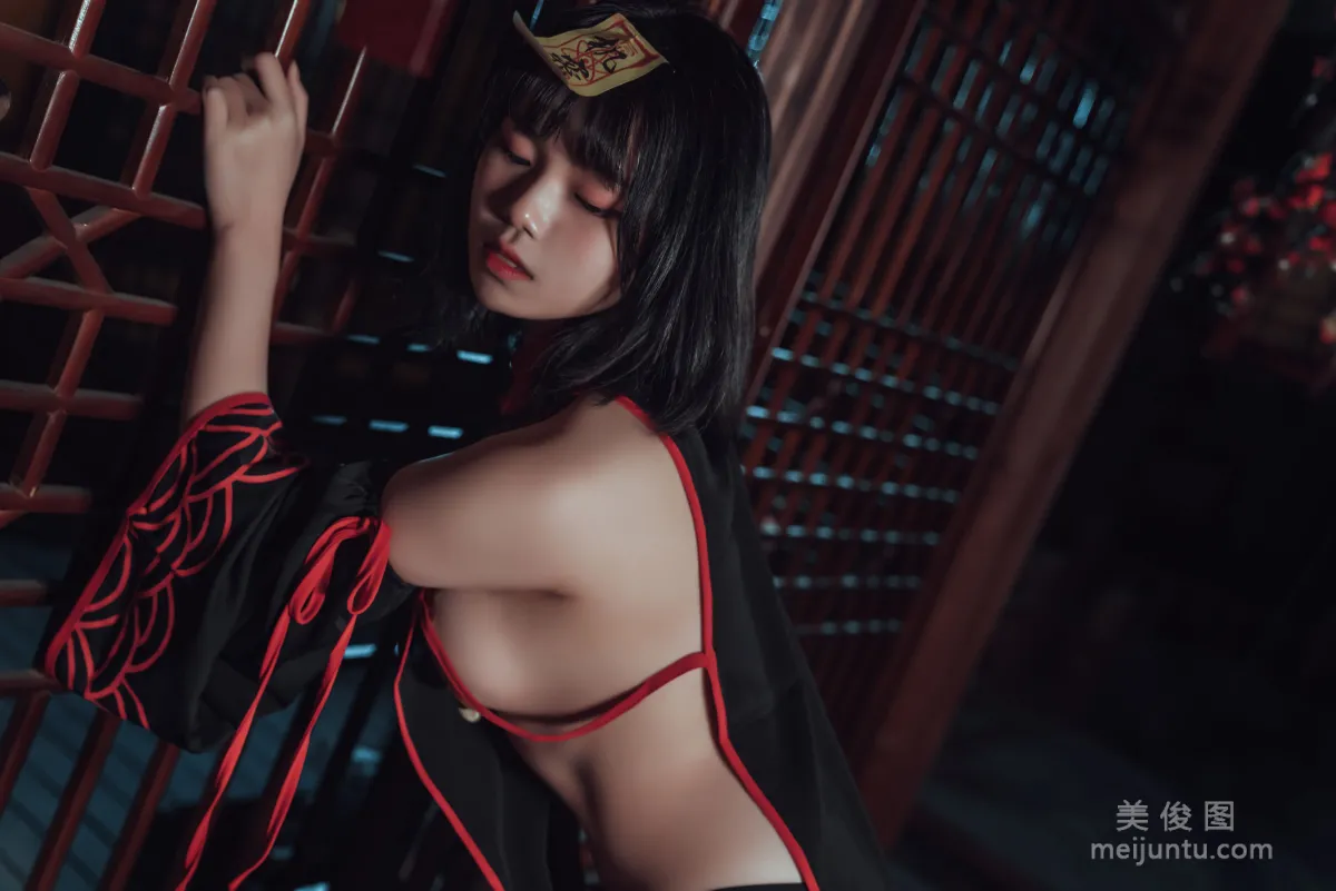 [Cosplay] 七月喵子 - 小僵屍 4