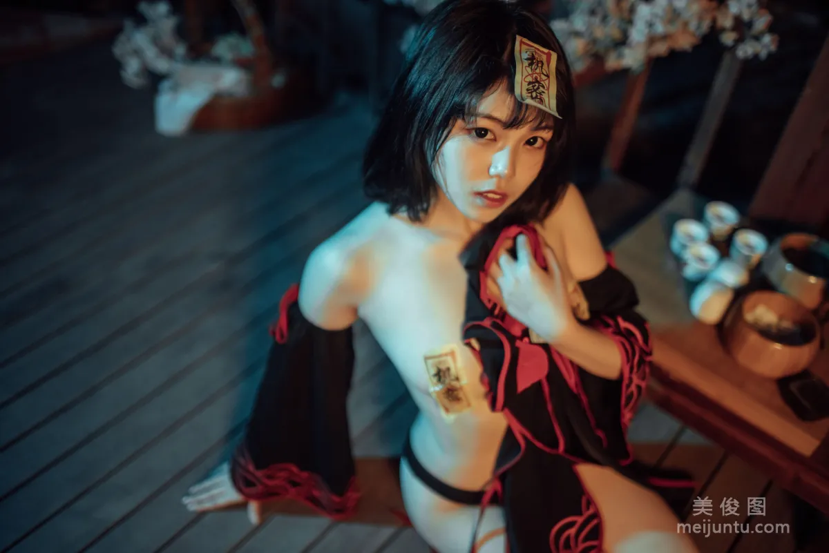 [Cosplay] 七月喵子 - 小僵屍 10