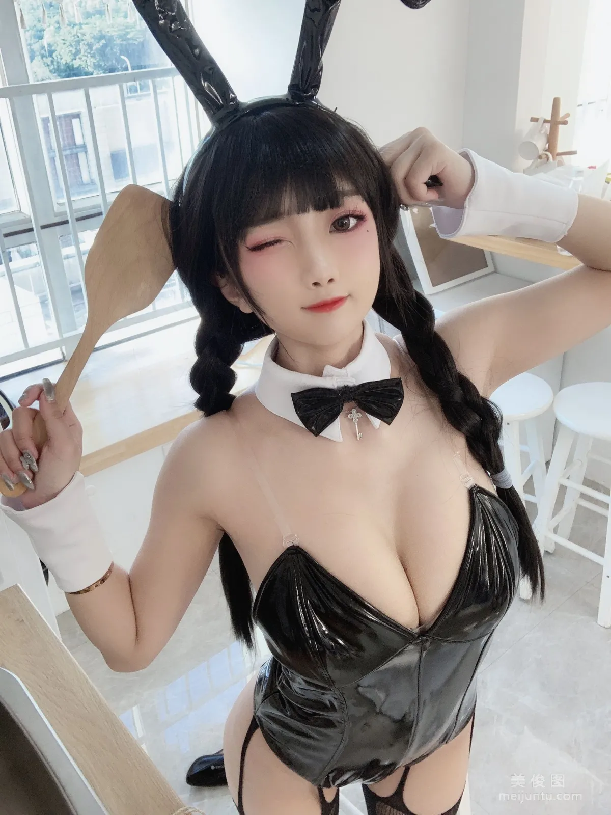 [Cosplay] 鬼畜瑤 - 黑色兔女郎 寫真集 20