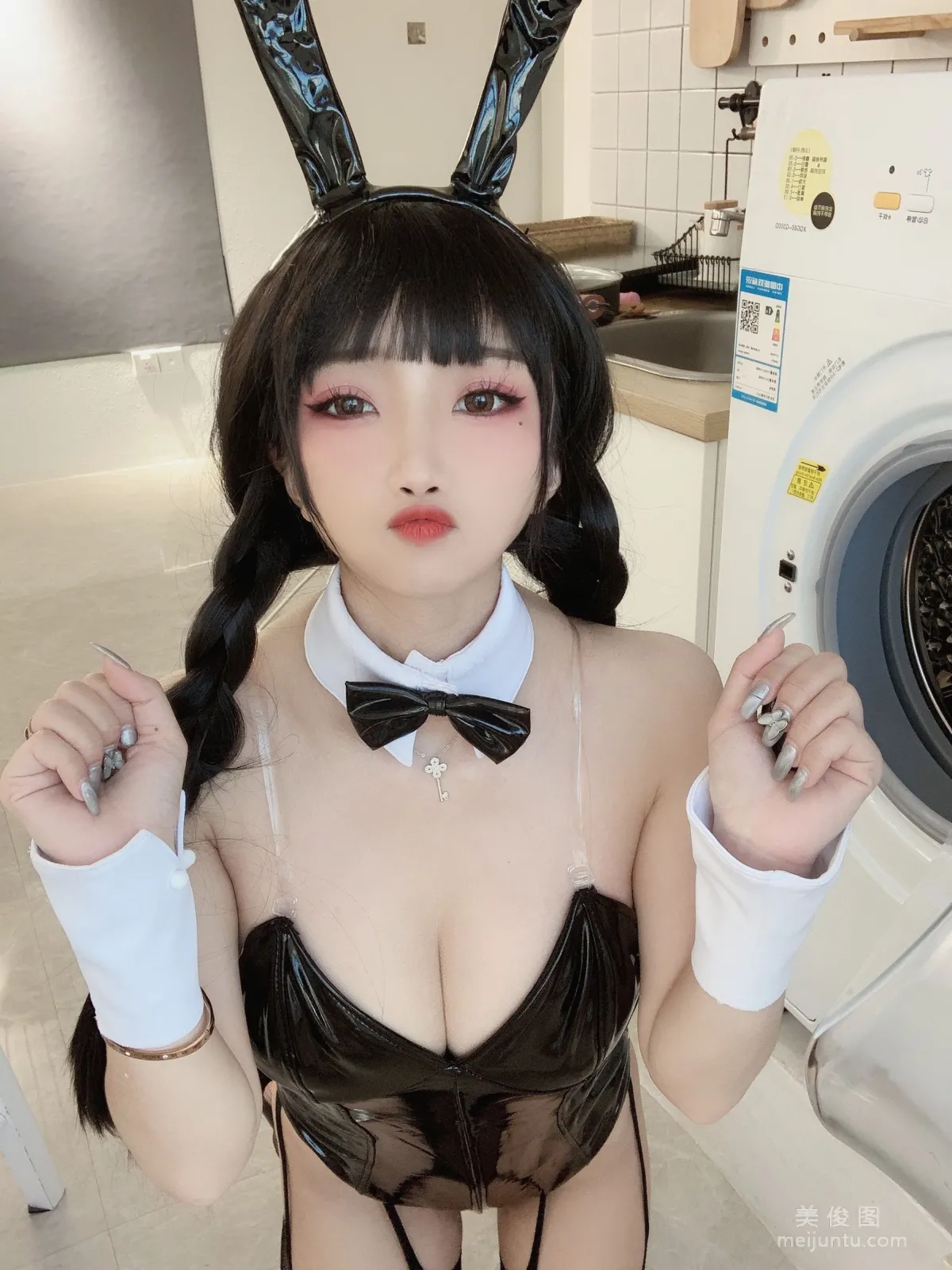 [Cosplay] 鬼畜瑤 - 黑色兔女郎 寫真集 8