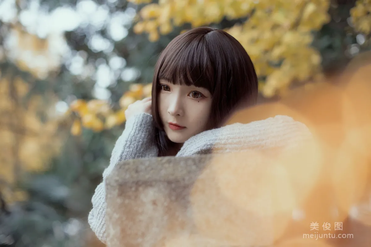 [Cosplay寫真] 古川kagura - 銀杏樹下 10