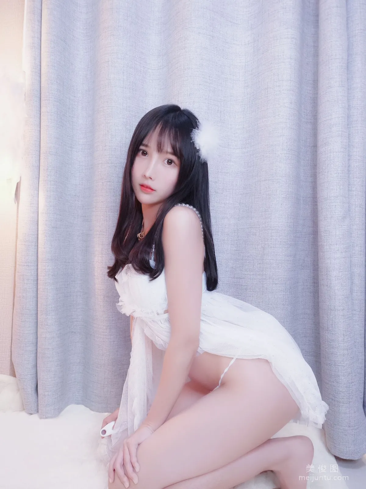 [Cosplay] 虎牙小小奶瓶兒 - 仙女兔 寫真集 21