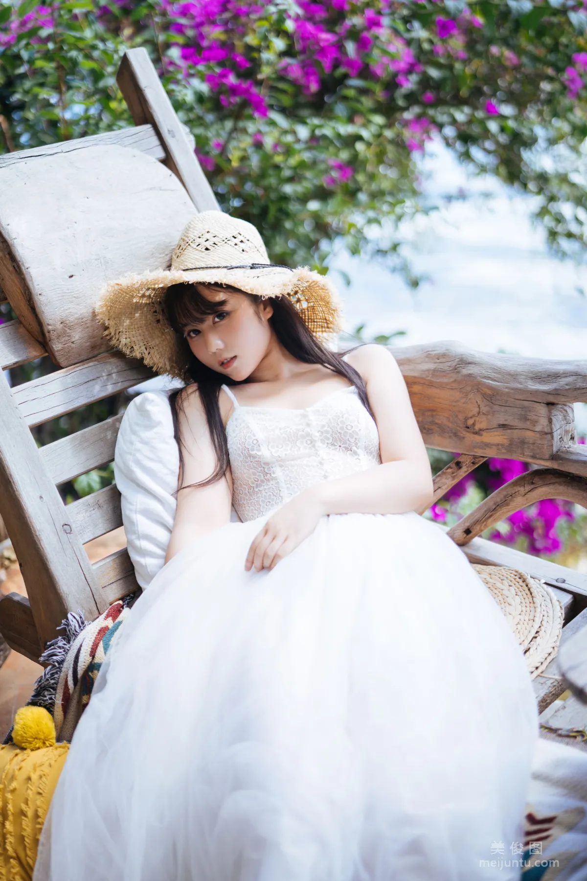[喵糖映画] VOL.305 静夏白裙 写真集23