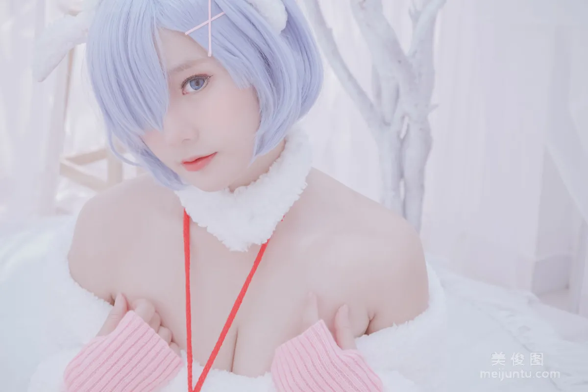Messie Huang 《Rem the sheep》 写真集10