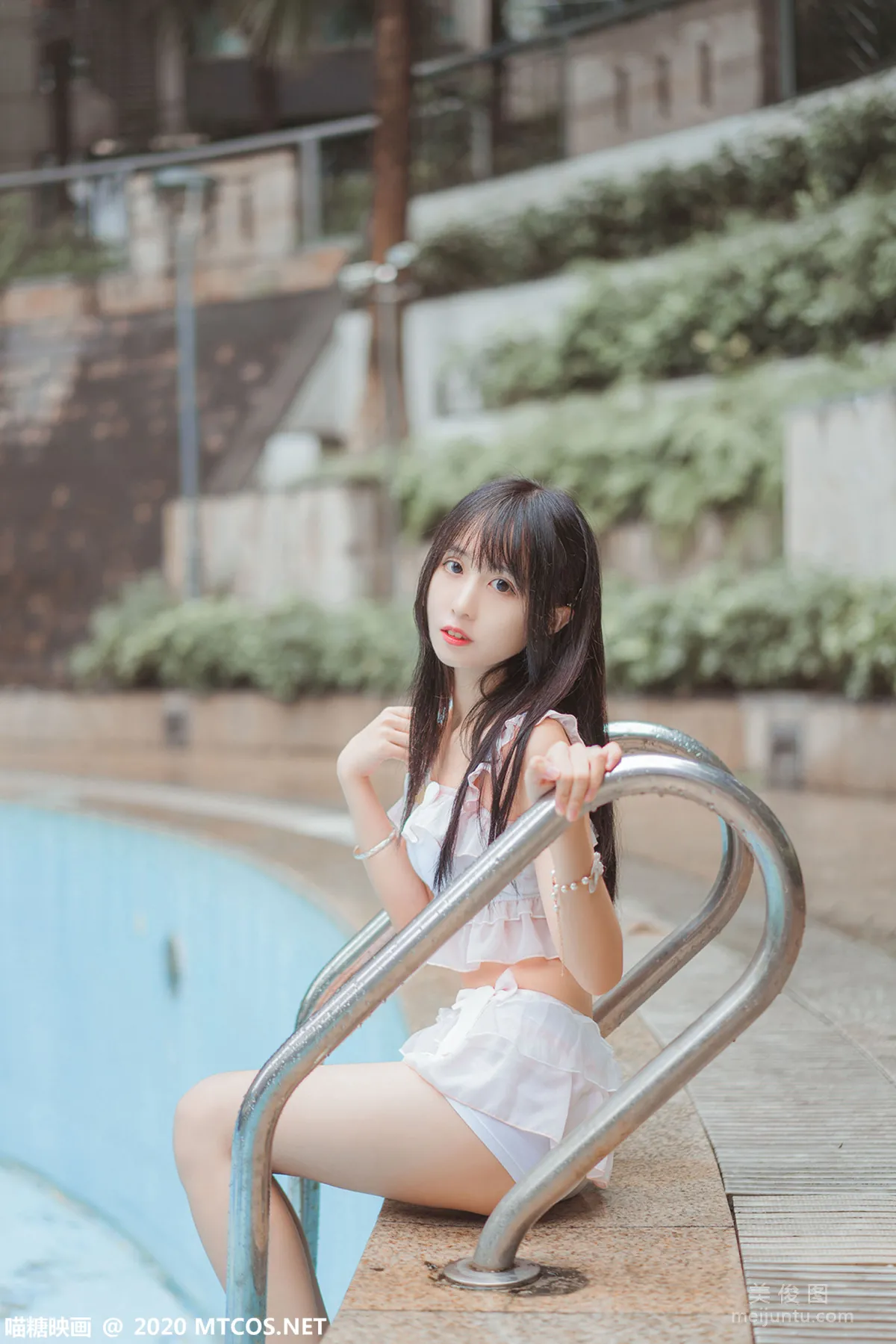 [喵糖映画] VOL.312 泳池萌妹 写真集15