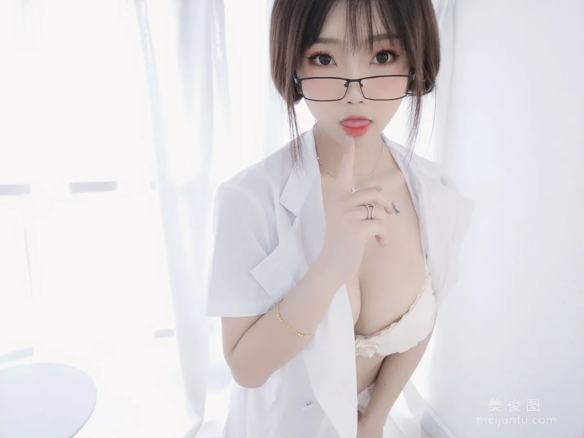 [Cosplay] 白嫩美少女鬼畜瑤 - 笨蛋護士 36