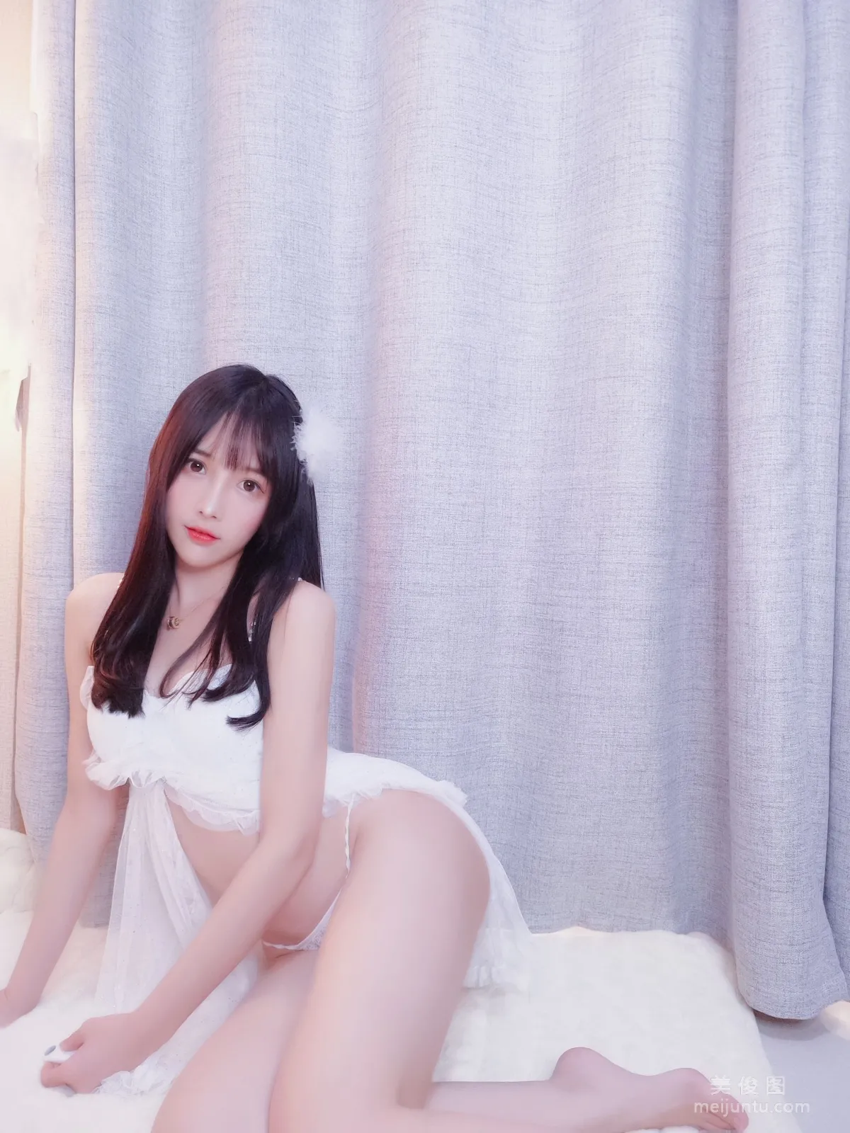 [Cosplay] 虎牙小小奶瓶兒 - 仙女兔 寫真集 16