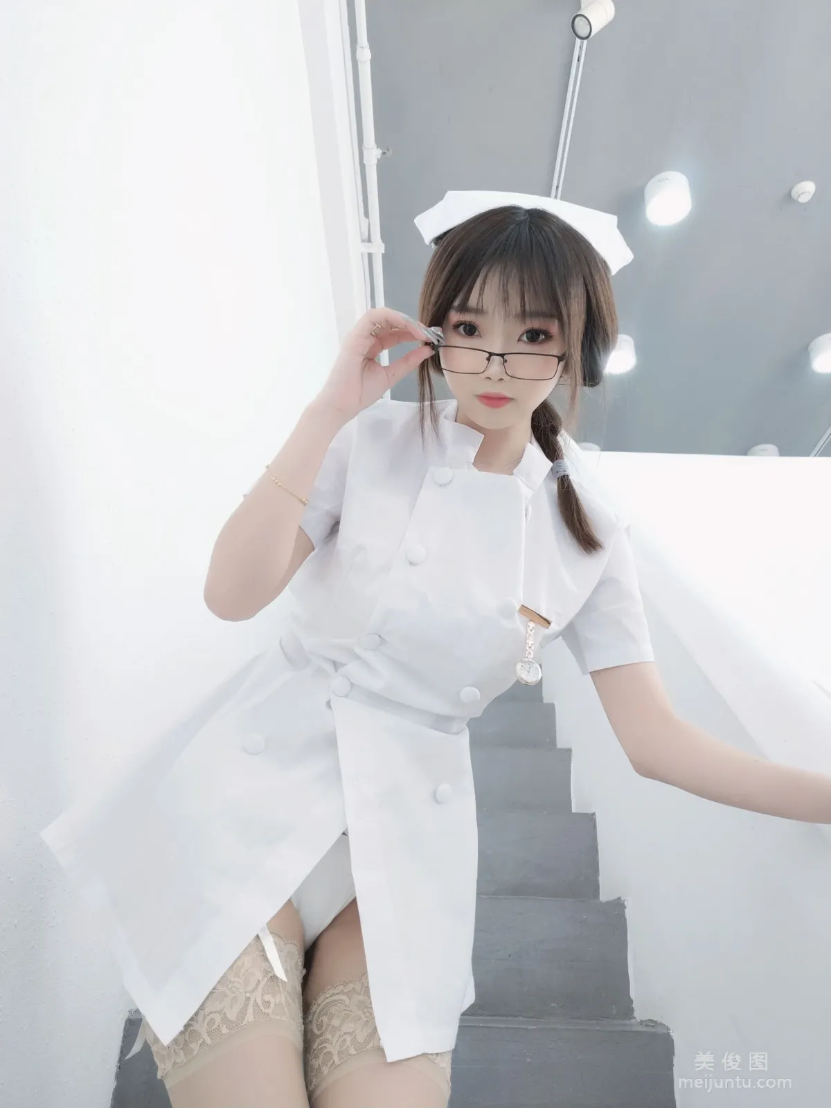 [Cosplay] 白嫩美少女鬼畜瑤 - 笨蛋護士 37