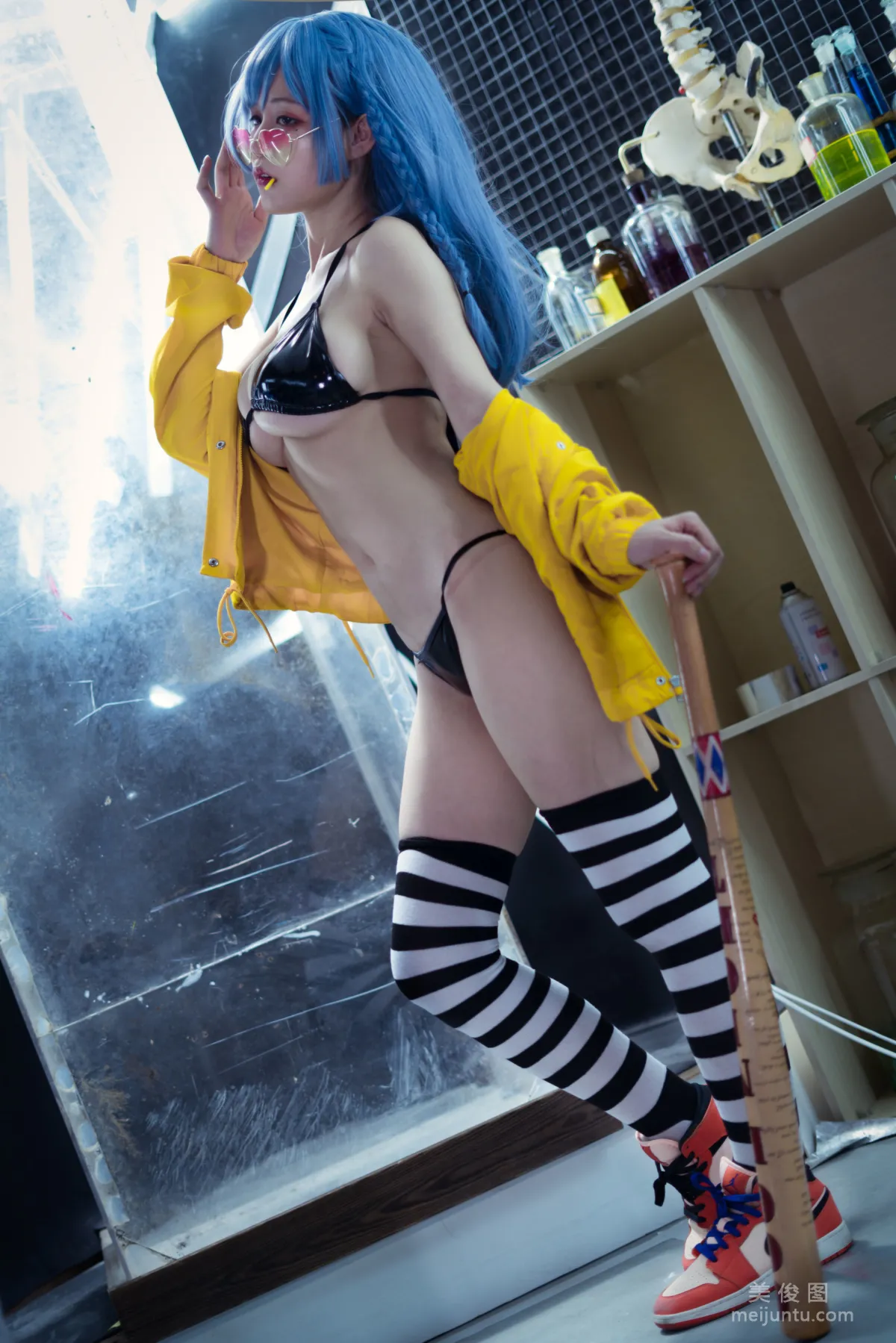[網紅COSER] 動漫博主小倉千代w - 艦長 寫真集 8