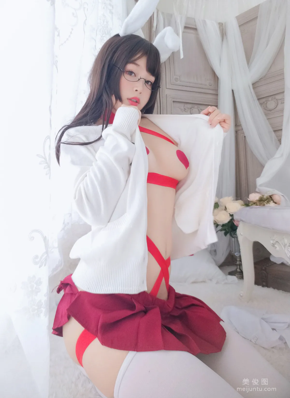 [網紅COSER] 萌系小姐姐-白烨- - 發情期 寫真集 36