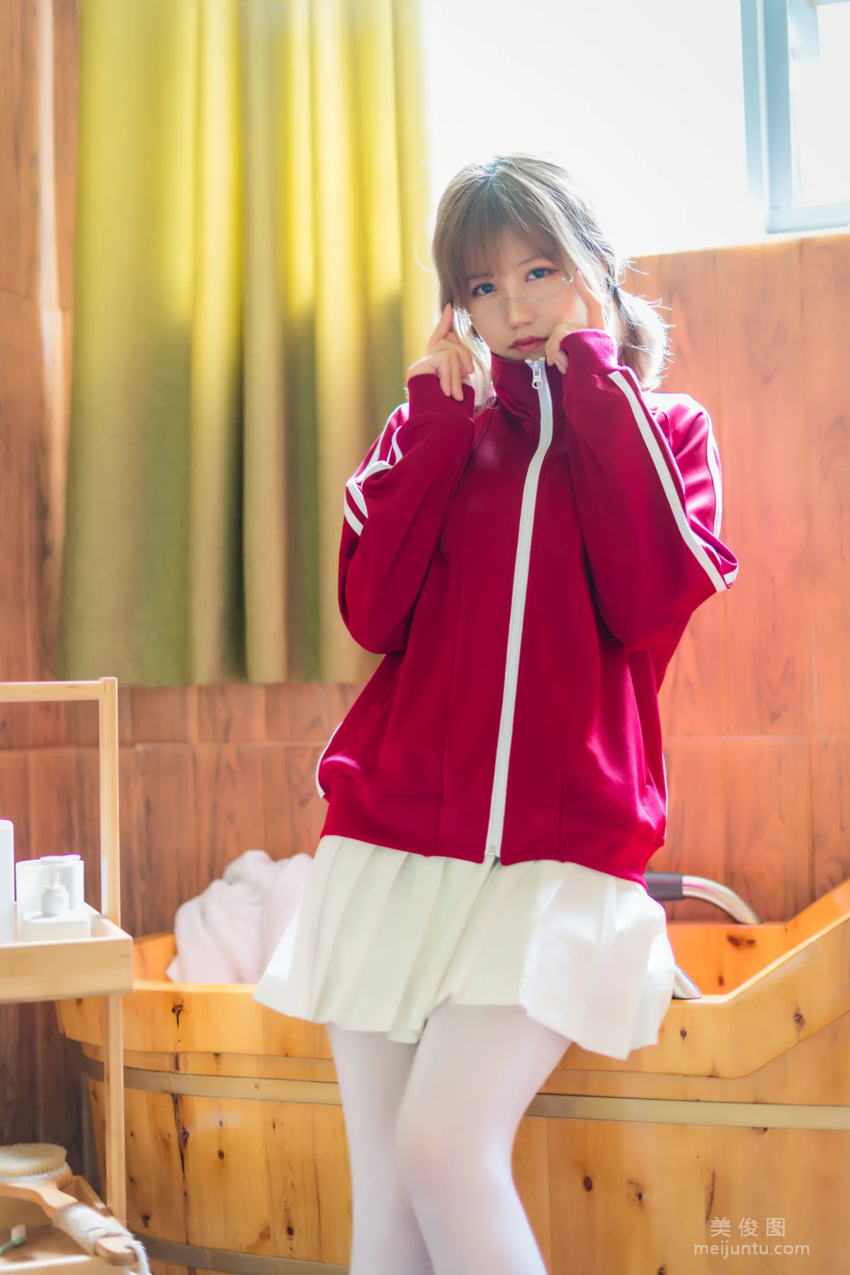 [網紅COSER] 小倉千代w - 紅色體操服 寫真集 46