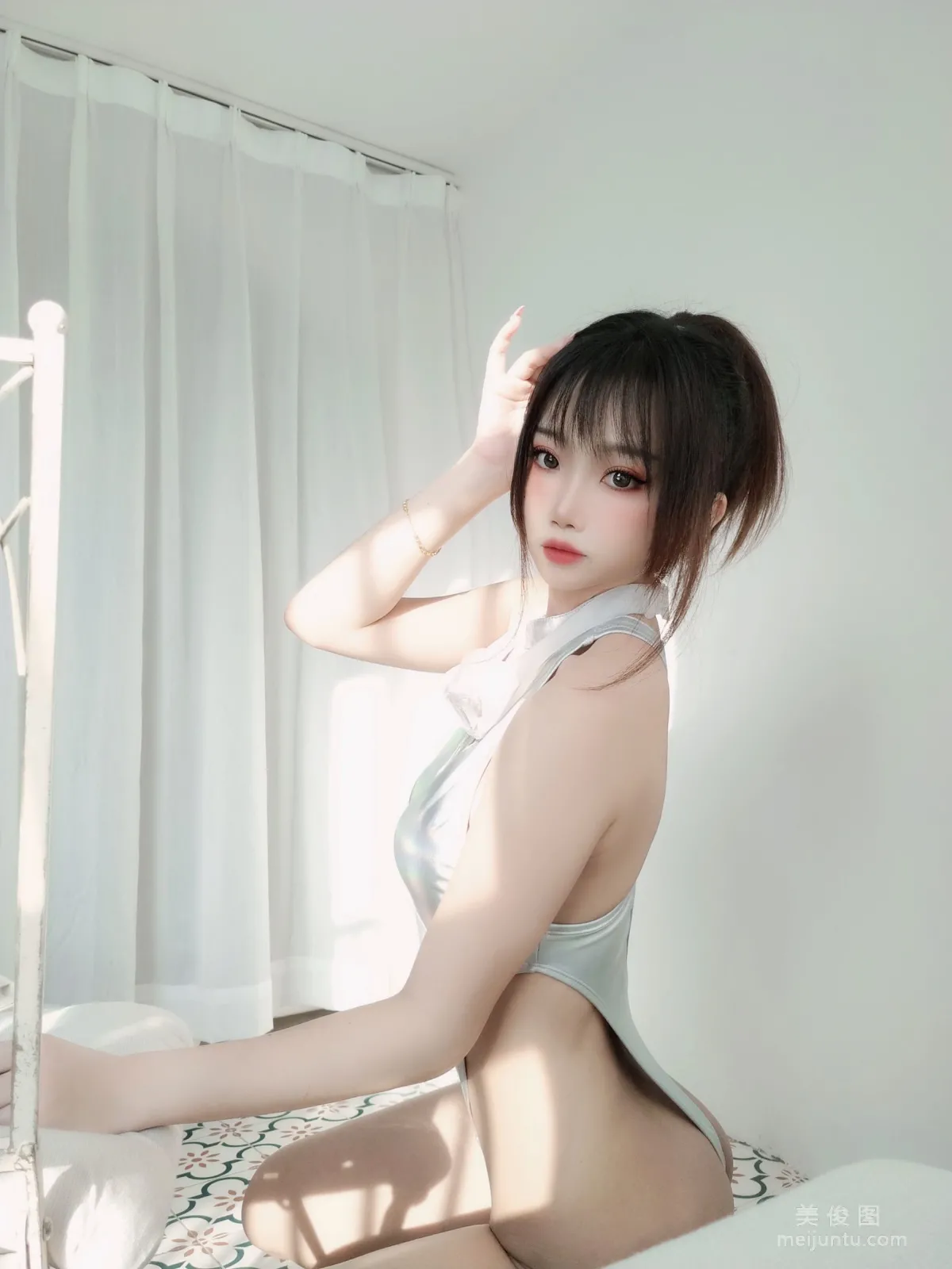 [网红COSER] 白嫩美少女鬼畜瑶 - 镭射竞泳 写真集45