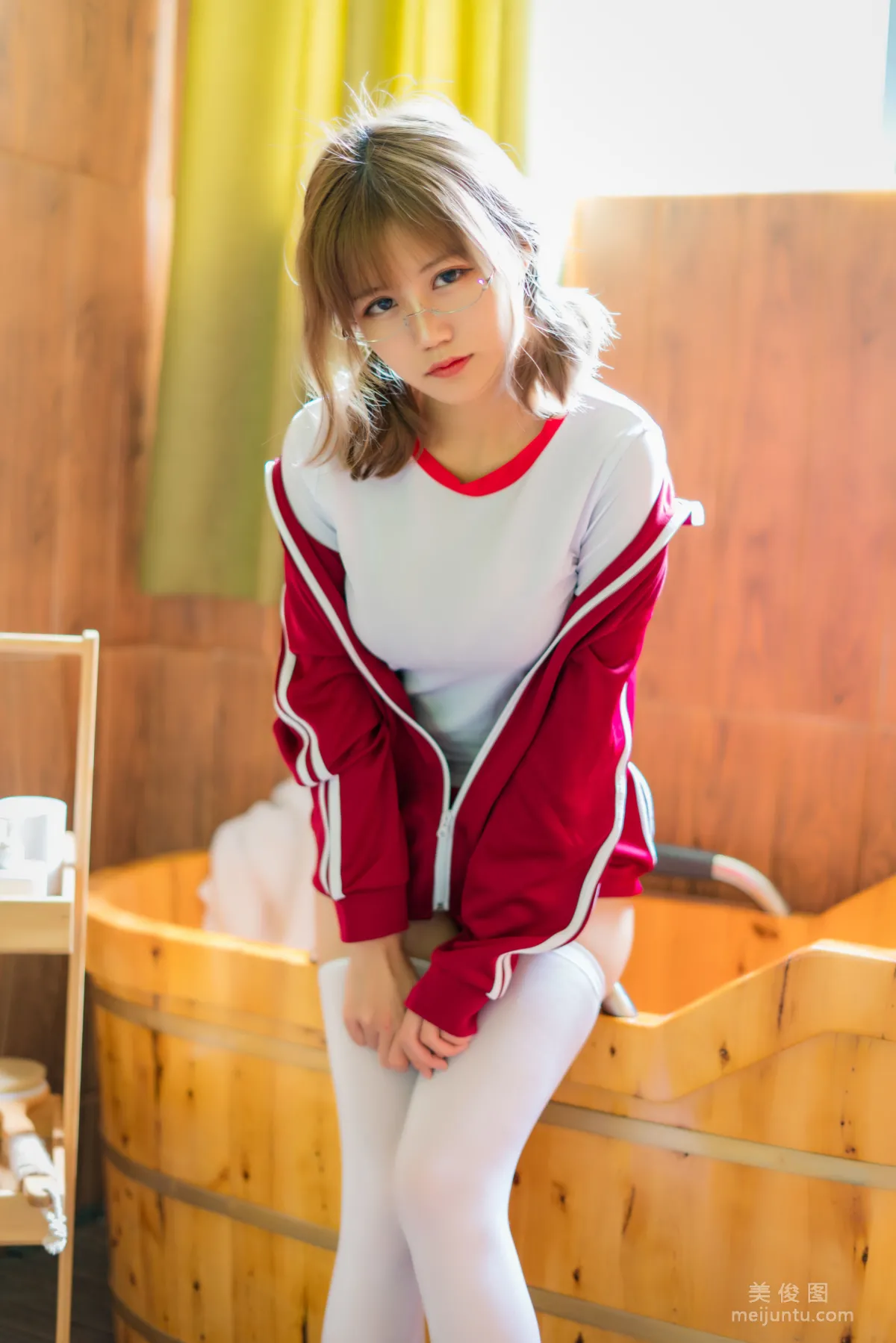 [網紅COSER] 小倉千代w - 紅色體操服 寫真集 37