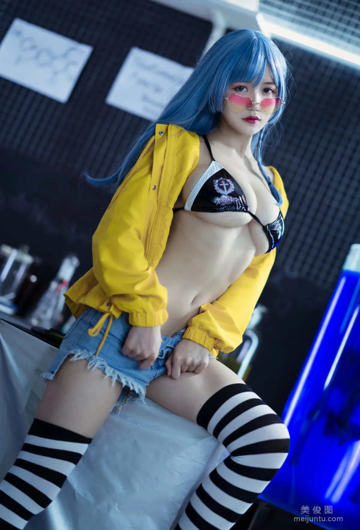 [網紅COSER] 動漫博主小倉千代w - 艦長 寫真集 15