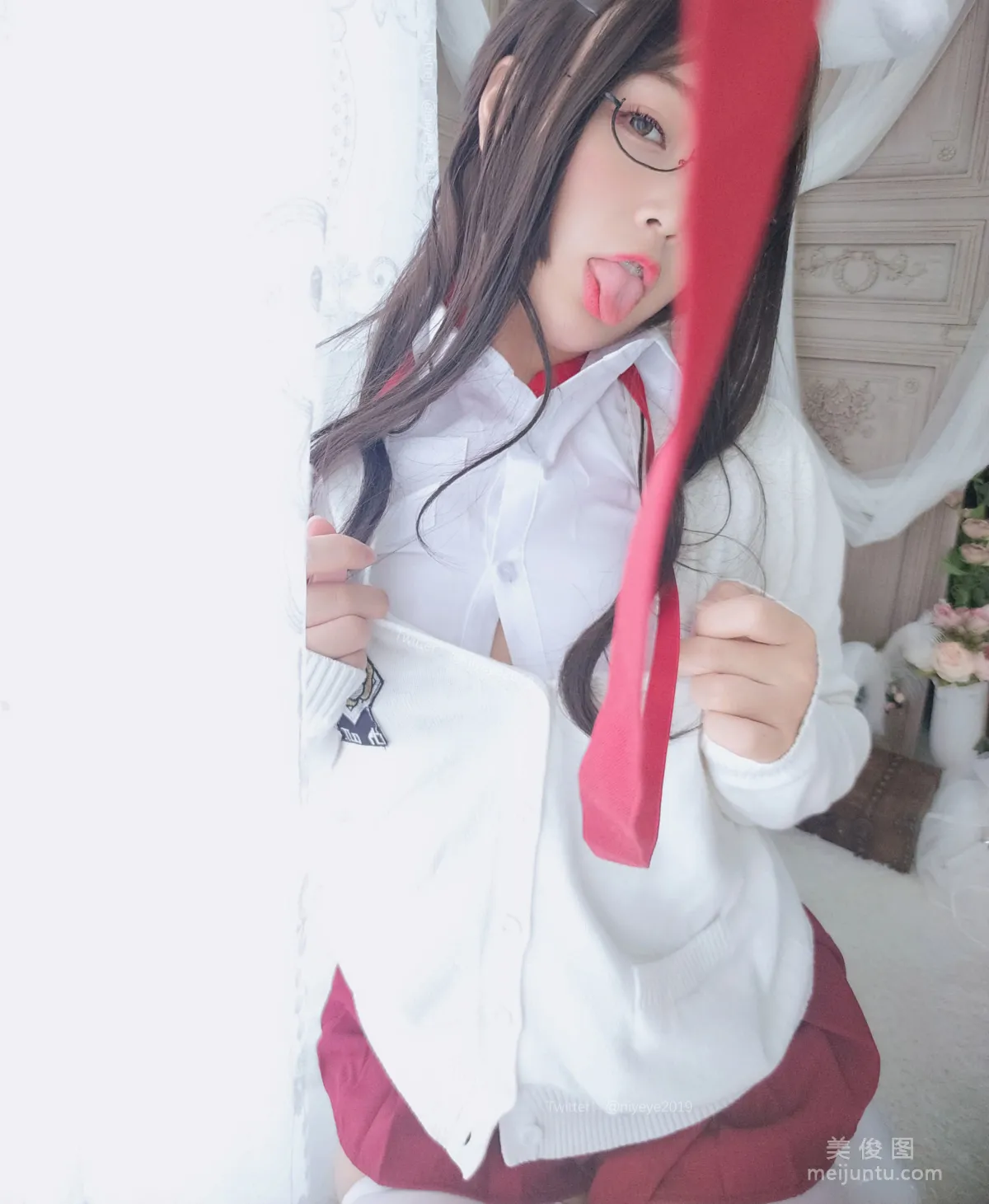 [網紅COSER] 萌系小姐姐-白烨- - 發情期 寫真集 50
