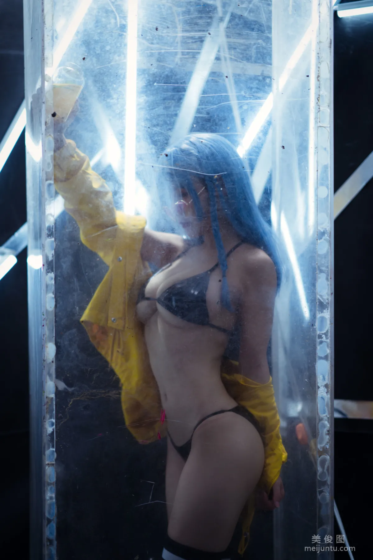 [網紅COSER] 動漫博主小倉千代w - 艦長 寫真集 28