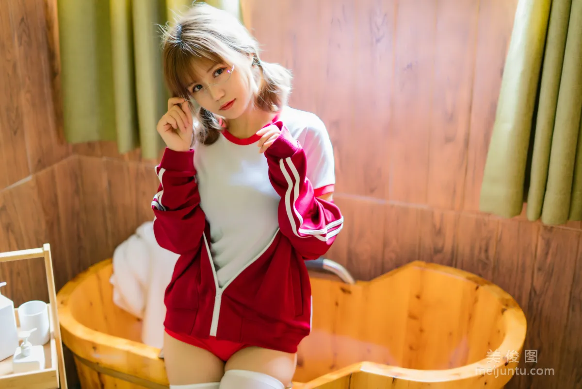 [網紅COSER] 小倉千代w - 紅色體操服 寫真集 36