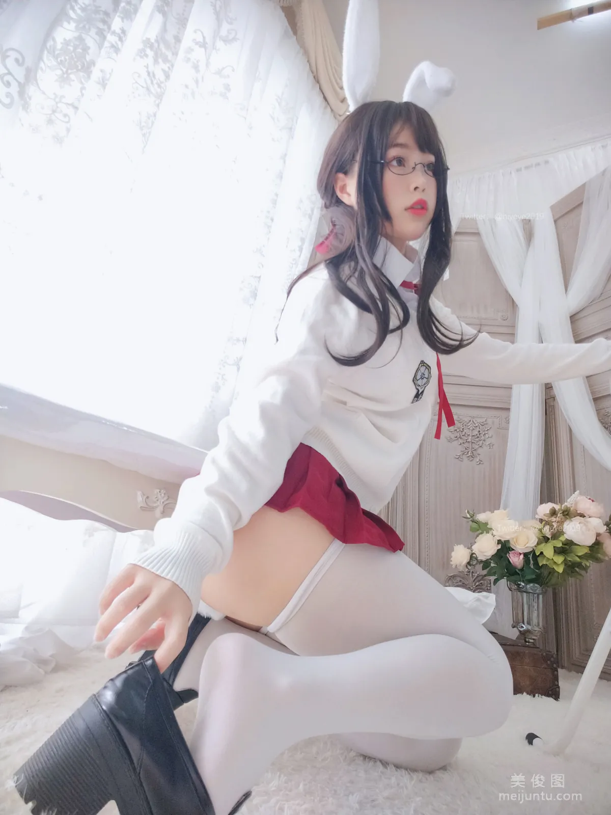 [網紅COSER] 萌系小姐姐-白烨- - 發情期 寫真集 17