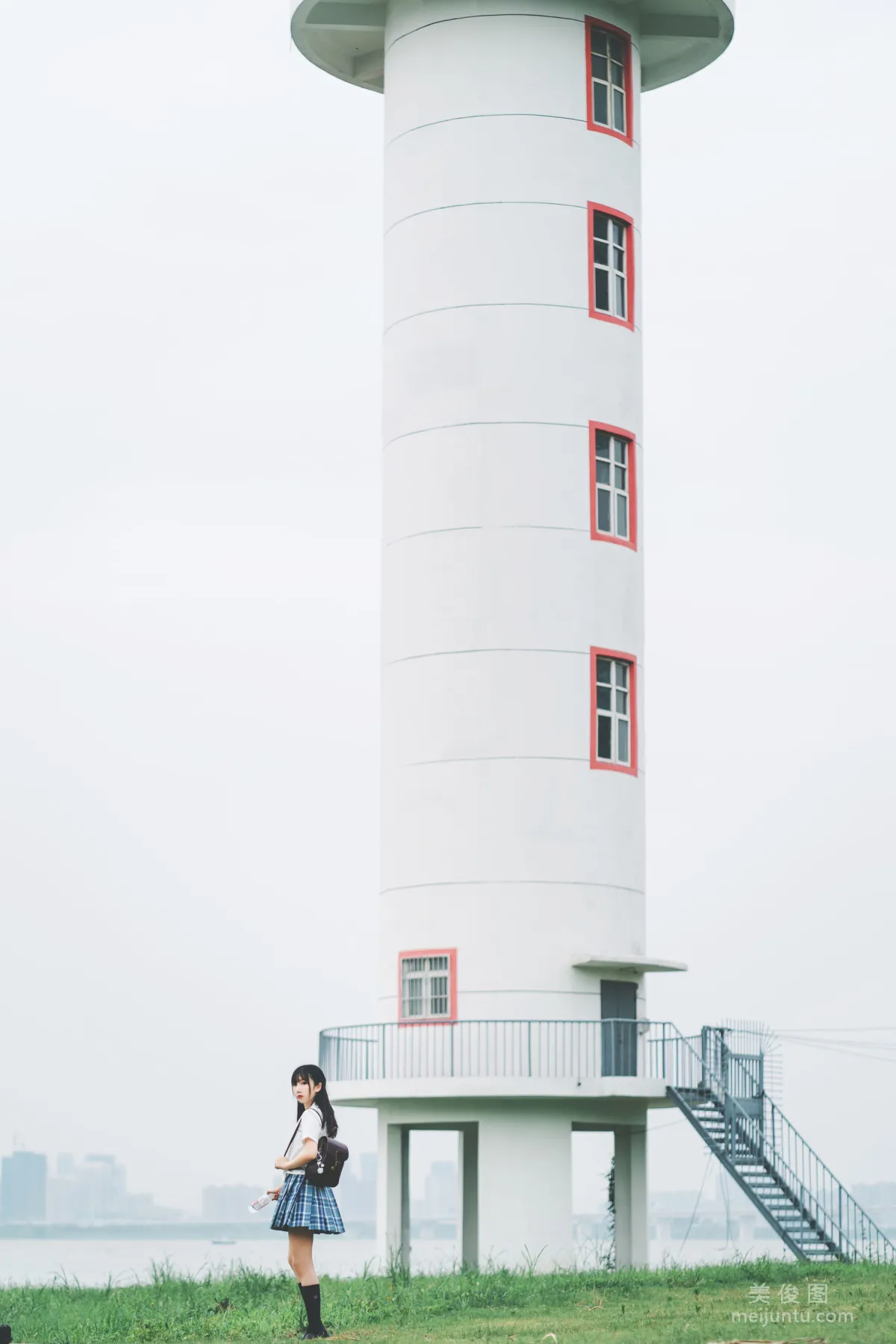 [網紅COSER] 面餅仙兒 - 沙雕JK 14