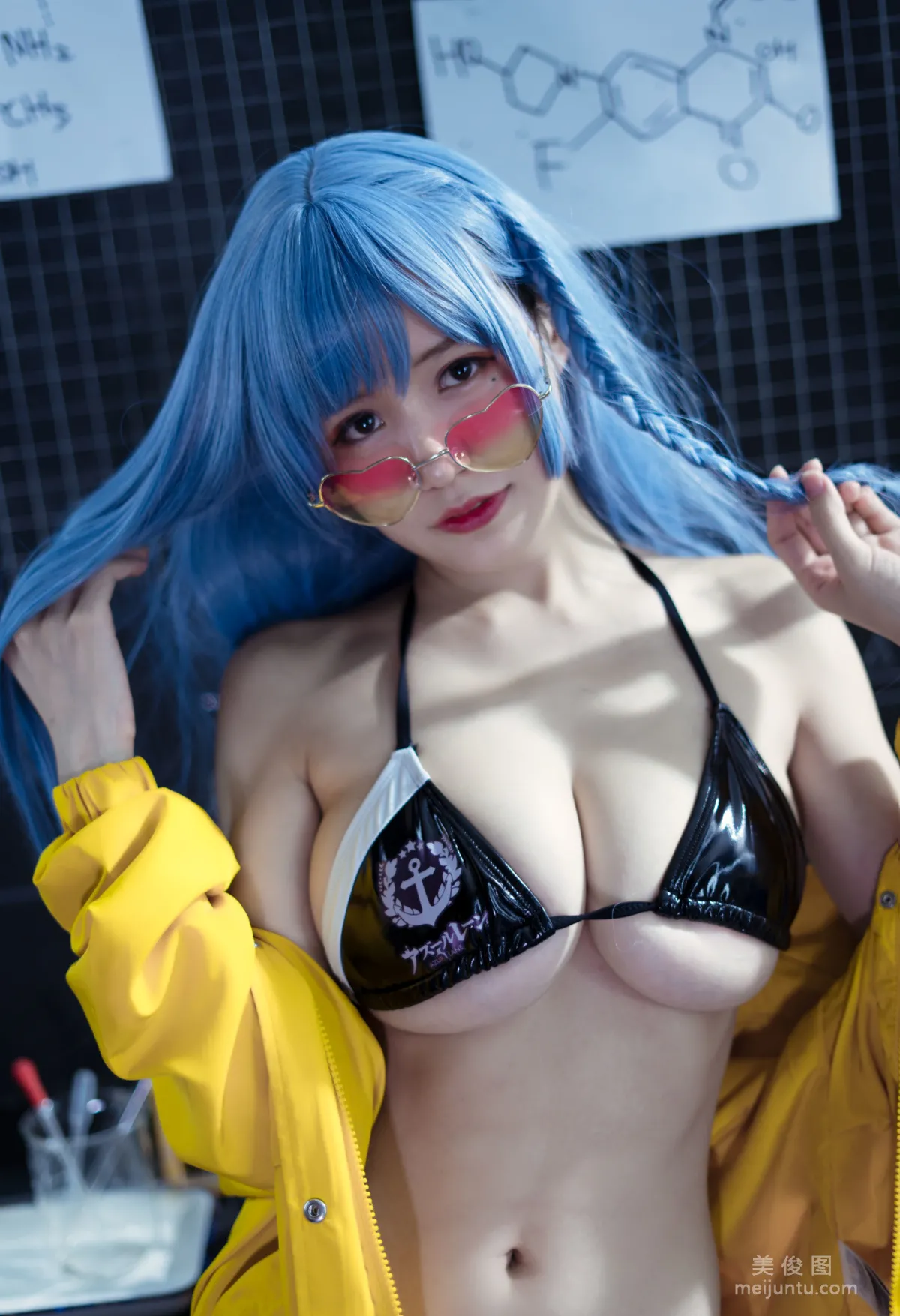 [網紅COSER] 動漫博主小倉千代w - 艦長 寫真集 40