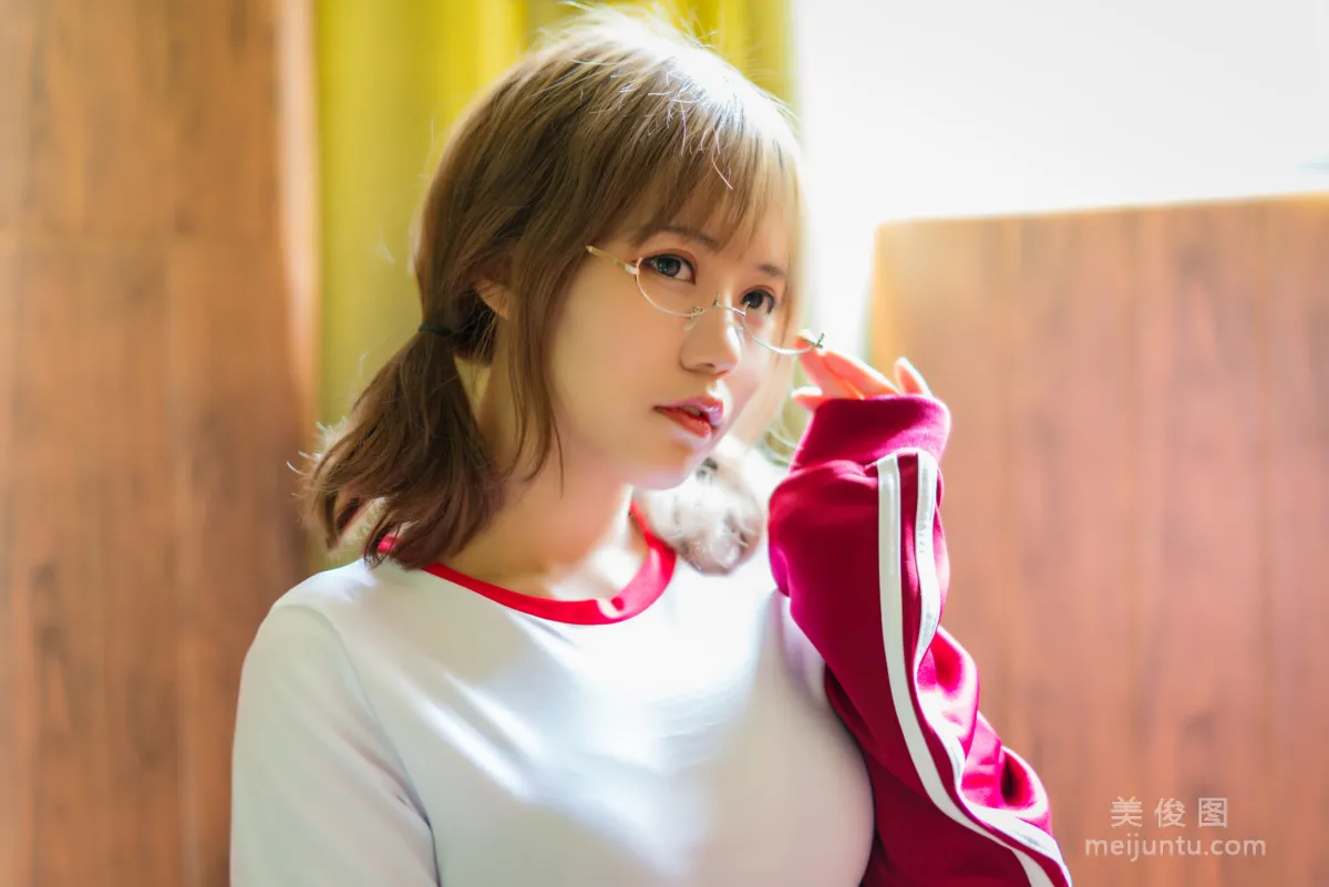 [網紅COSER] 小倉千代w - 紅色體操服 寫真集 31