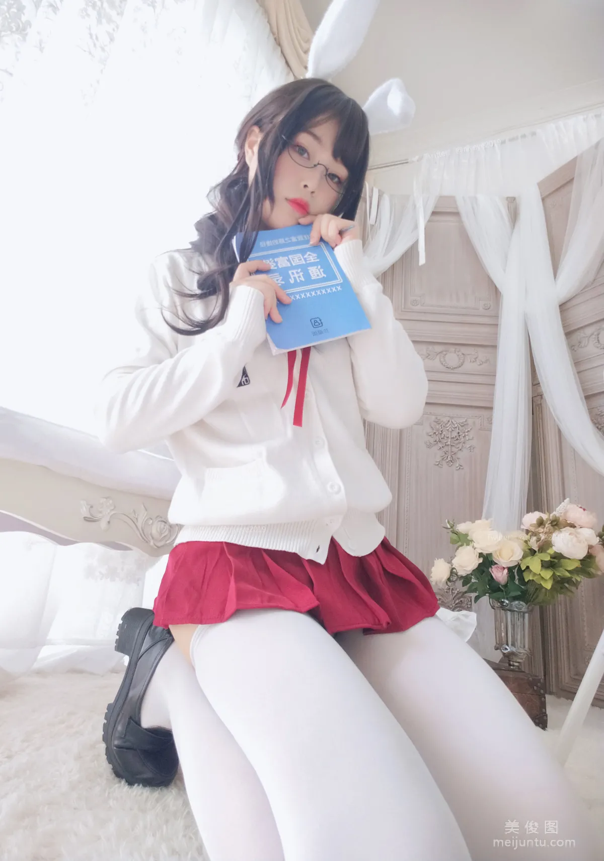 [網紅COSER] 萌系小姐姐-白烨- - 發情期 寫真集 15