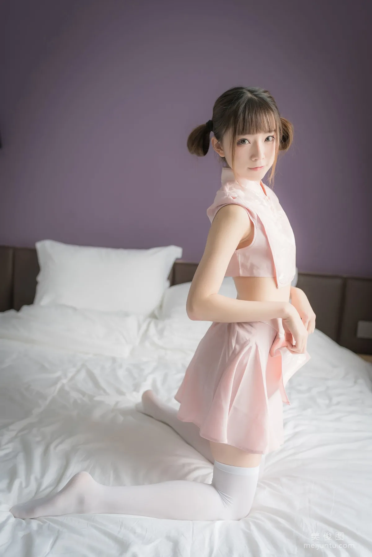 [网红COSER] Kitaro_绮太郎 - 粉色团子 写真集2