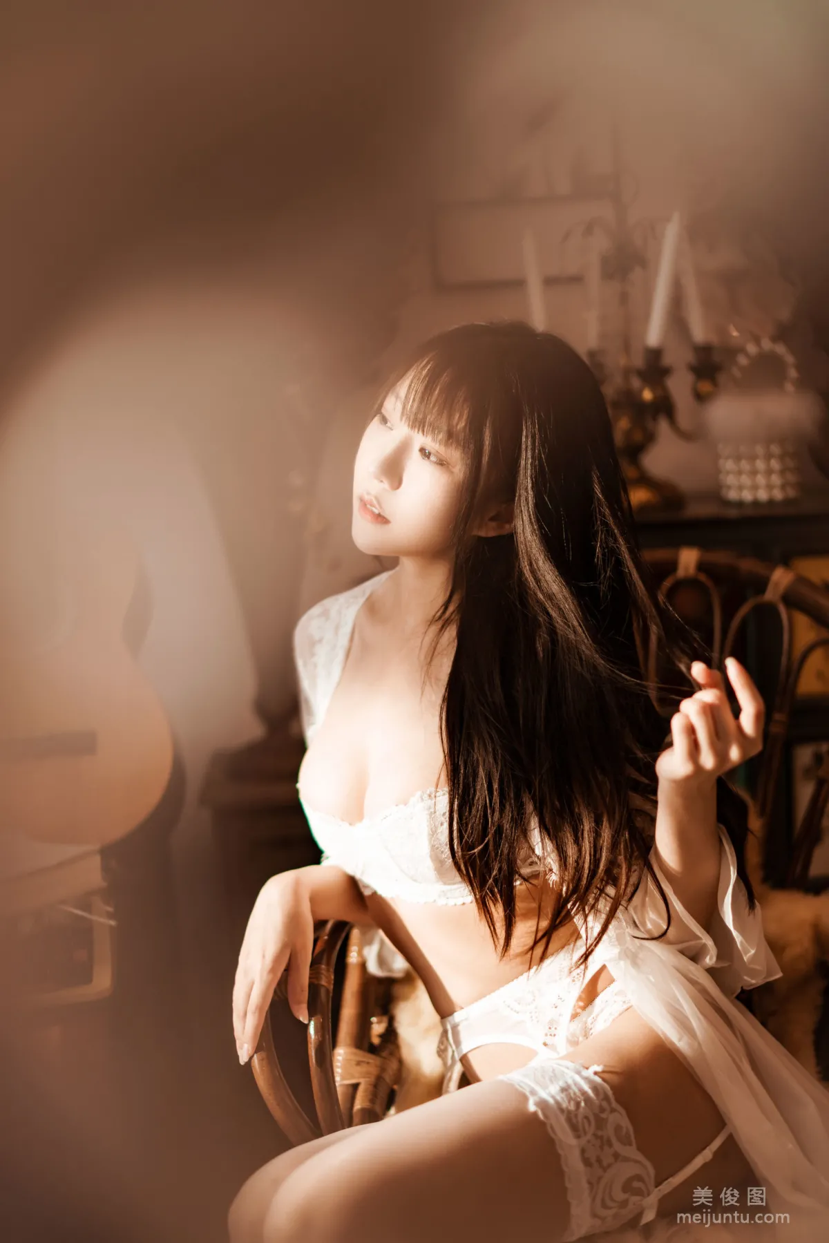 [網紅COSER] 香草喵露露 - 室内白色蕾絲 寫真集 5