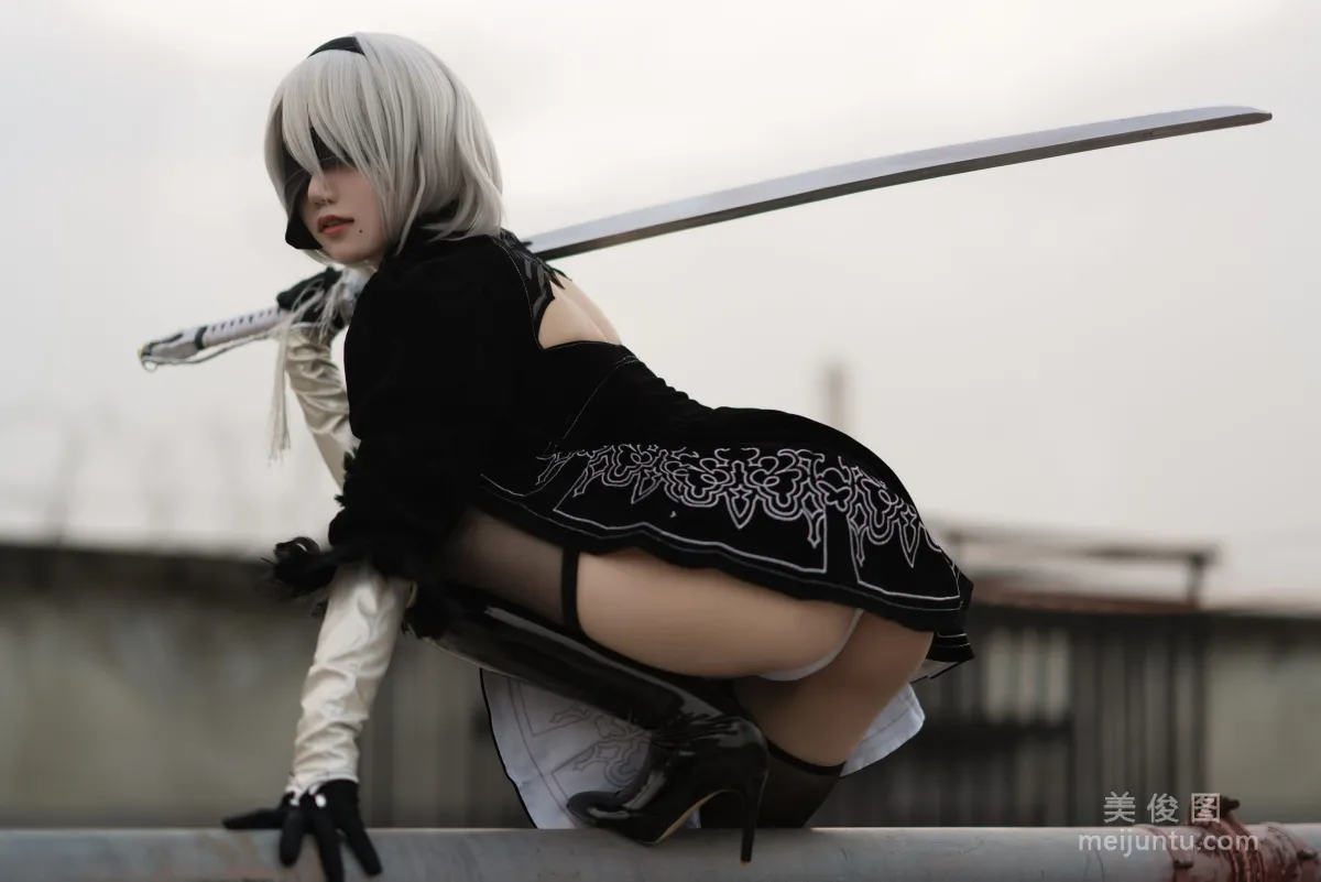 [網紅COSER] 動漫博主小倉千代w - 艦長 2B原皮 寫真集 9