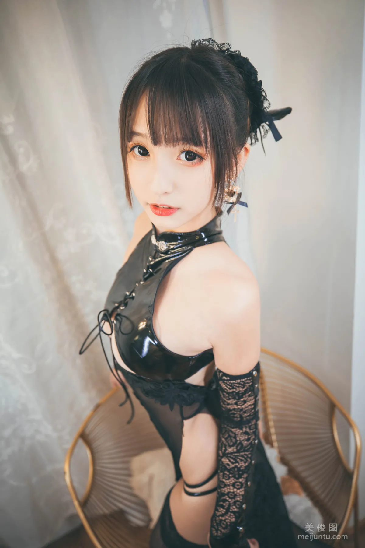 [網紅COSER] 神楽坂真冬之風と月-黑旗袍 寫真集 17