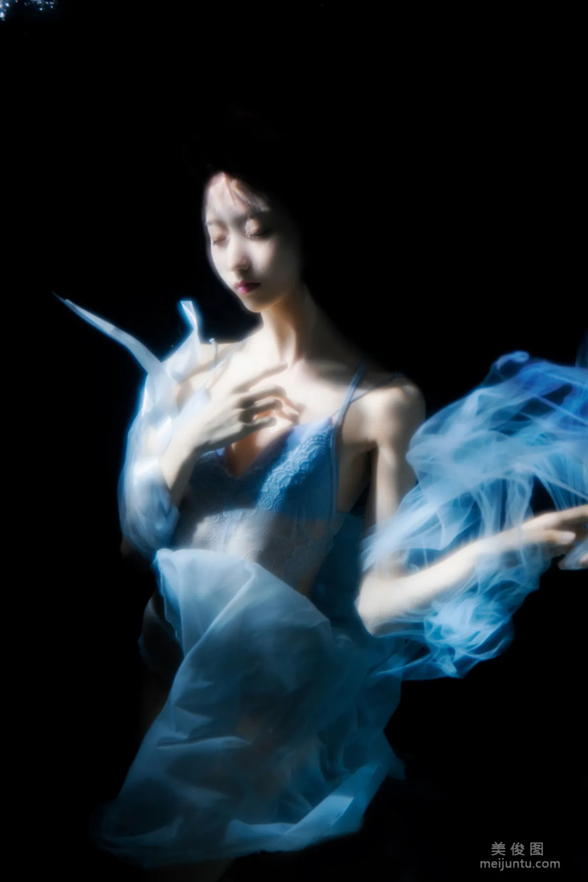 [網紅COSER] 木綿綿OwO - 清澈水下 寫真集 28