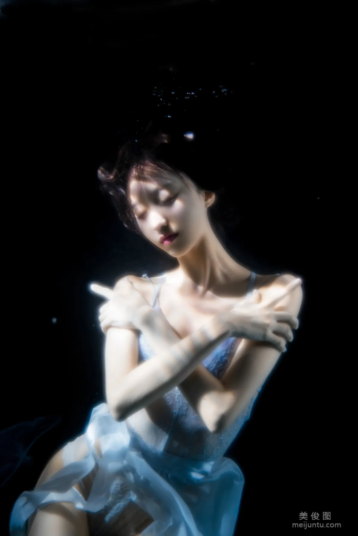 [網紅COSER] 木綿綿OwO - 清澈水下 寫真集 34