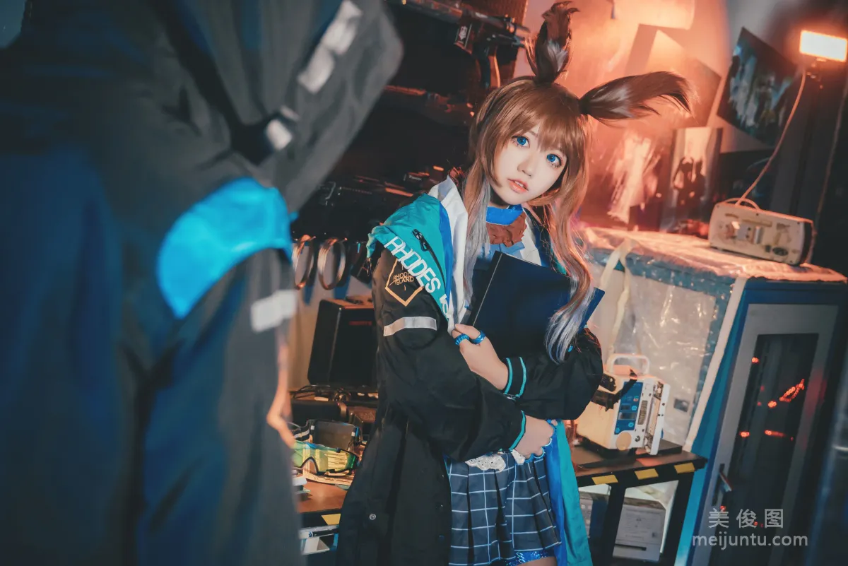 [網紅COSER] 貓君君MaoJun - 明日方舟 阿米娅 33