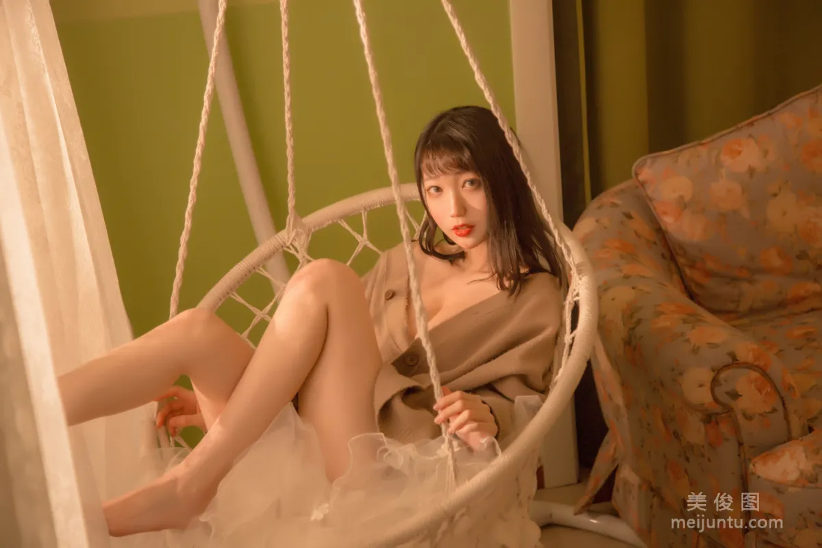 [网红COSER] 周叽是可爱兔兔 - 复古毛衣 写真集7