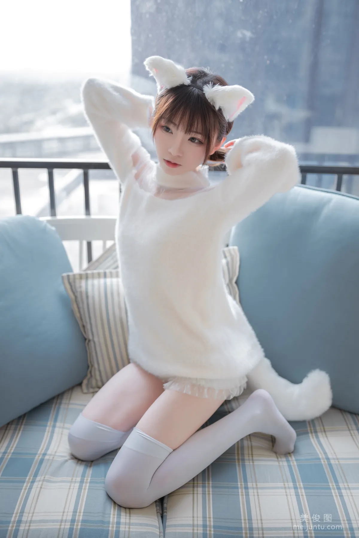 [網紅COSER] 動漫博主Kitaro_绮太郎 - 白喵女友 寫真集 18