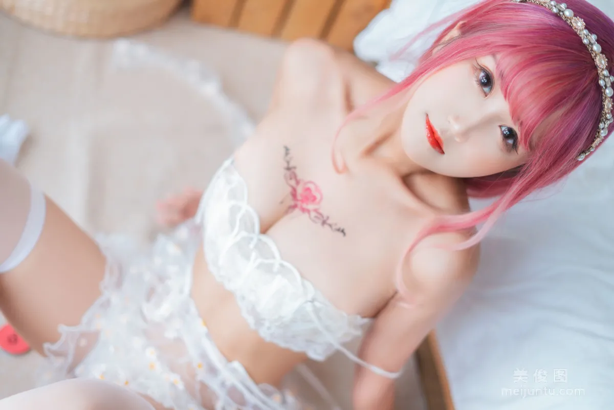 [網紅COSER] 微博妹子三度_69 - 雛菊圍裙 寫真集 9