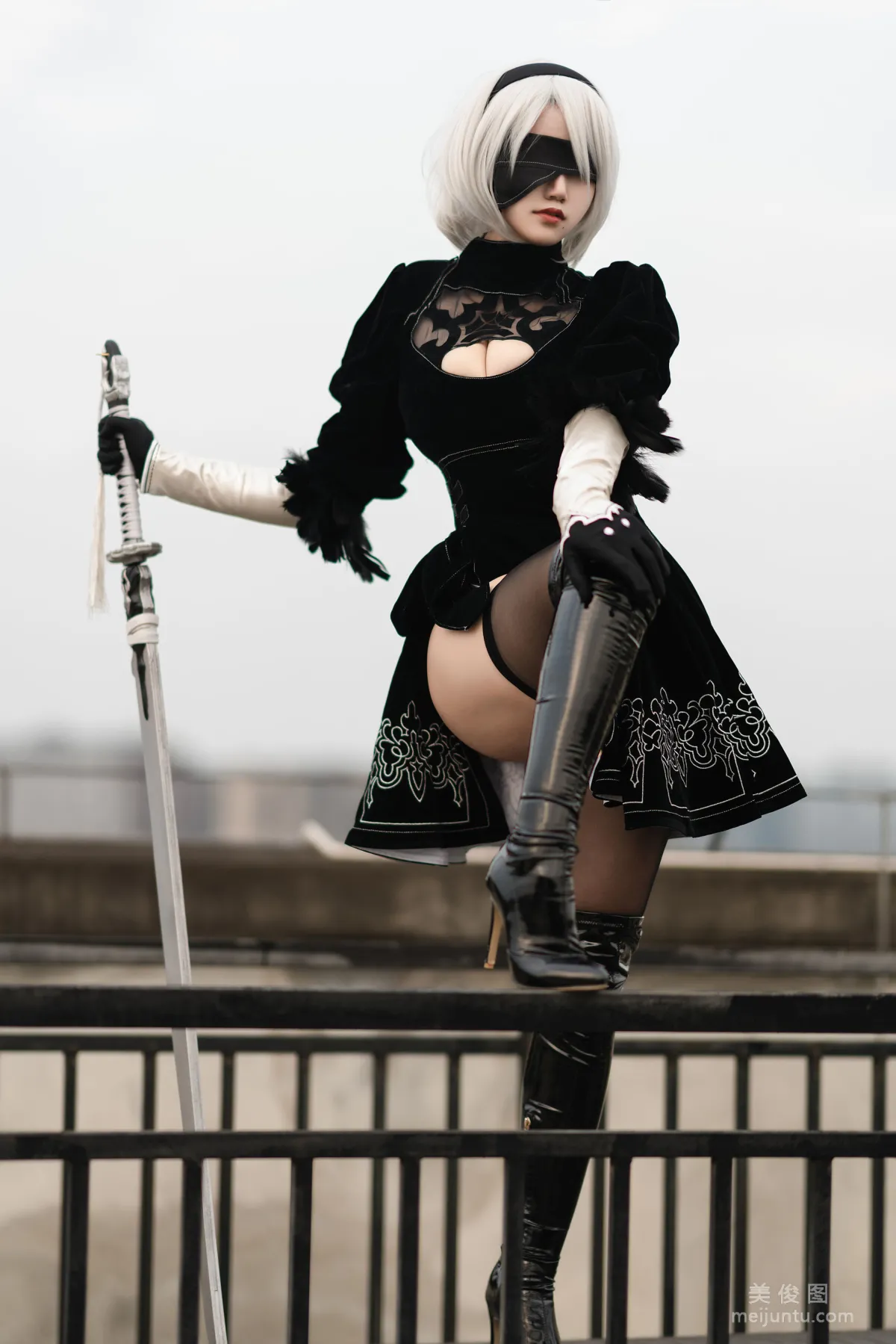 [網紅COSER] 動漫博主小倉千代w - 艦長 2B原皮 寫真集 14
