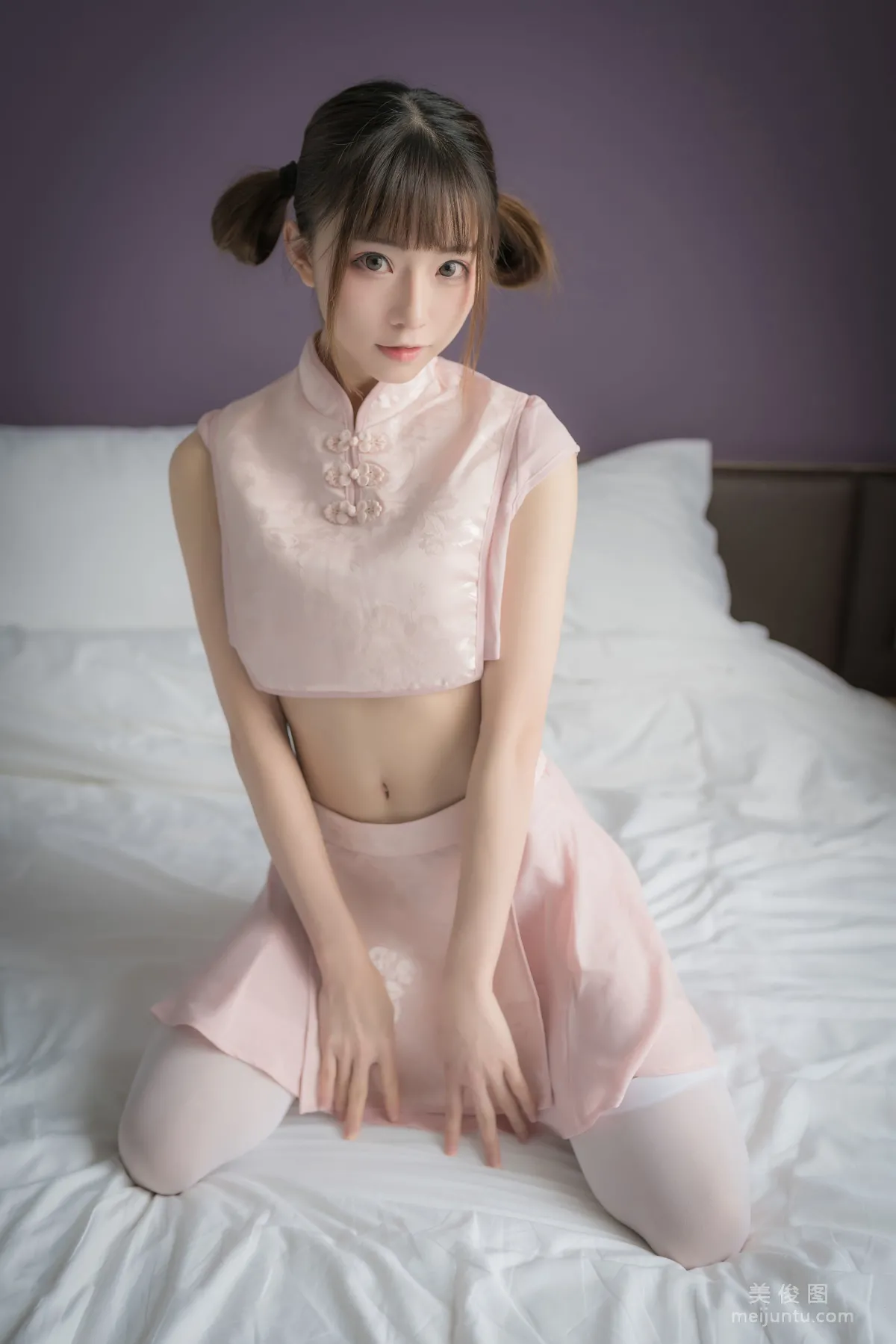 [網紅COSER] Kitaro_绮太郎 - 粉色團子 寫真集 9